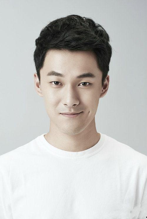 张雨剑跟吴优接吻照片,浪漫瞬间曝光